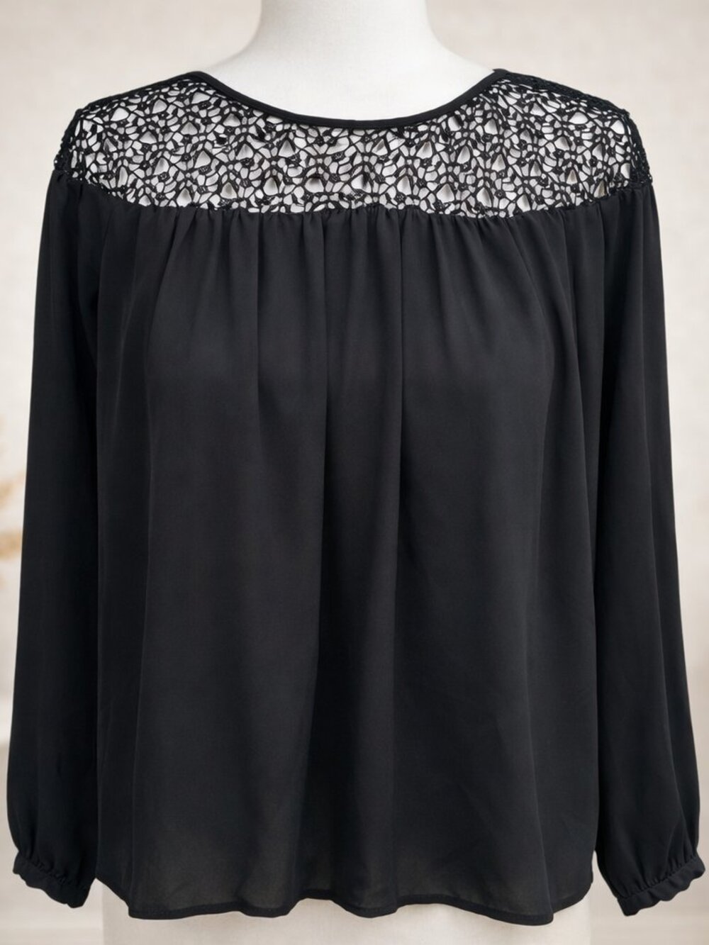 Black Lace Yoke Blouse Feminine Boutique  Boho‑Inspired Elegance Flowy Delicate